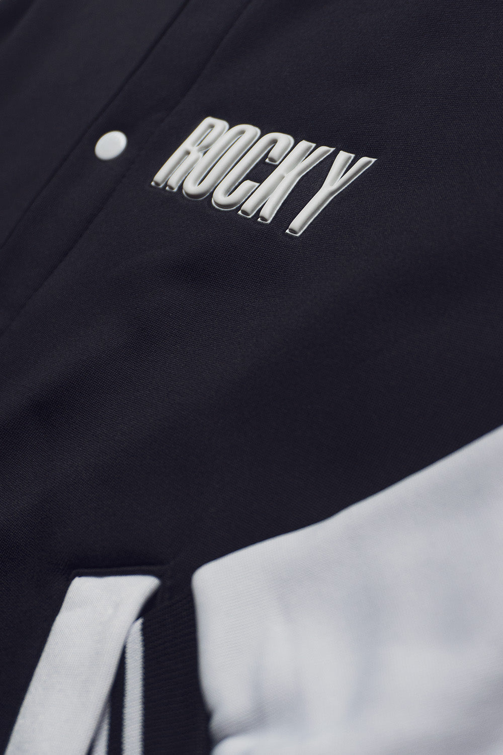 C h a m a r r a R o c k y L e g a c y U n i v e r s i t a r i a - Heredia Clothing