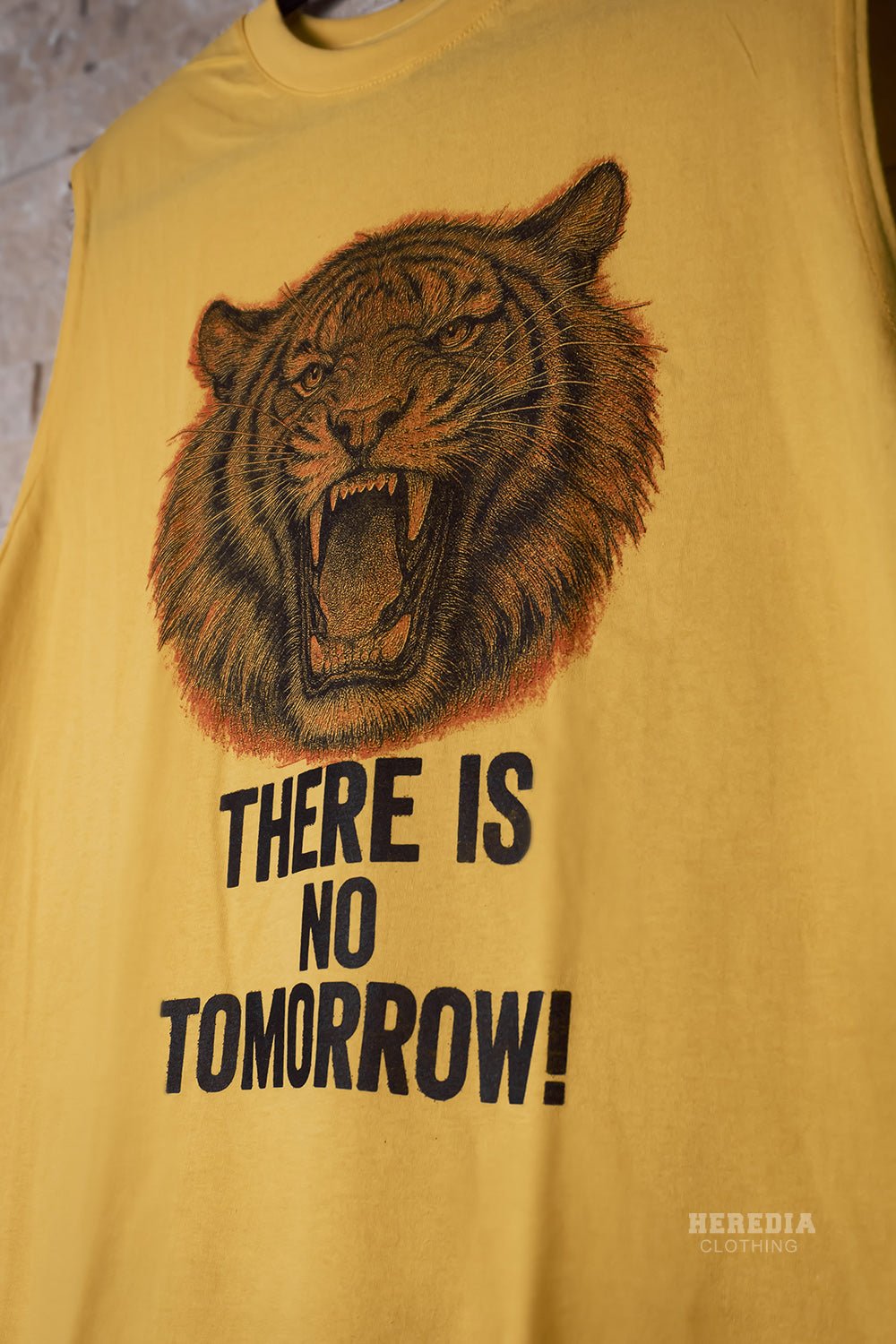 P l a y e r a T h e E y e - Heredia Clothing