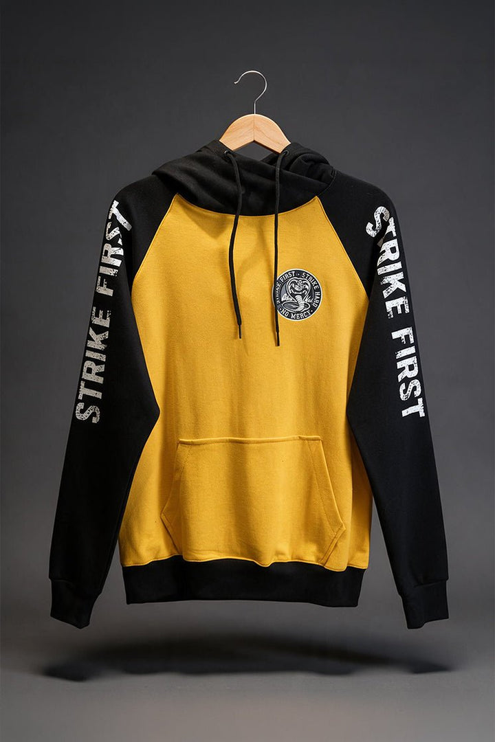 Sudadera Strike First - Heredia Clothing