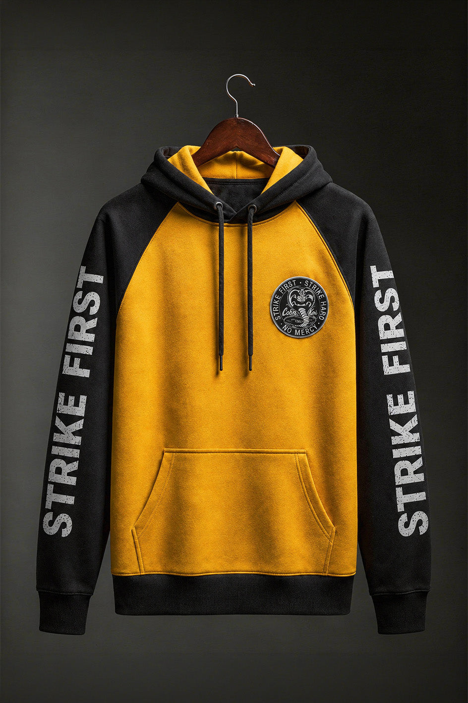 Sudadera Strike First